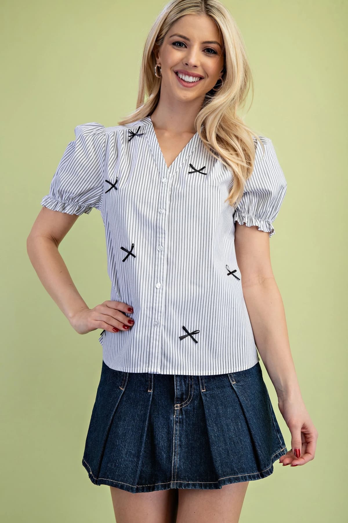 TG1589 - WHITE / BLACK