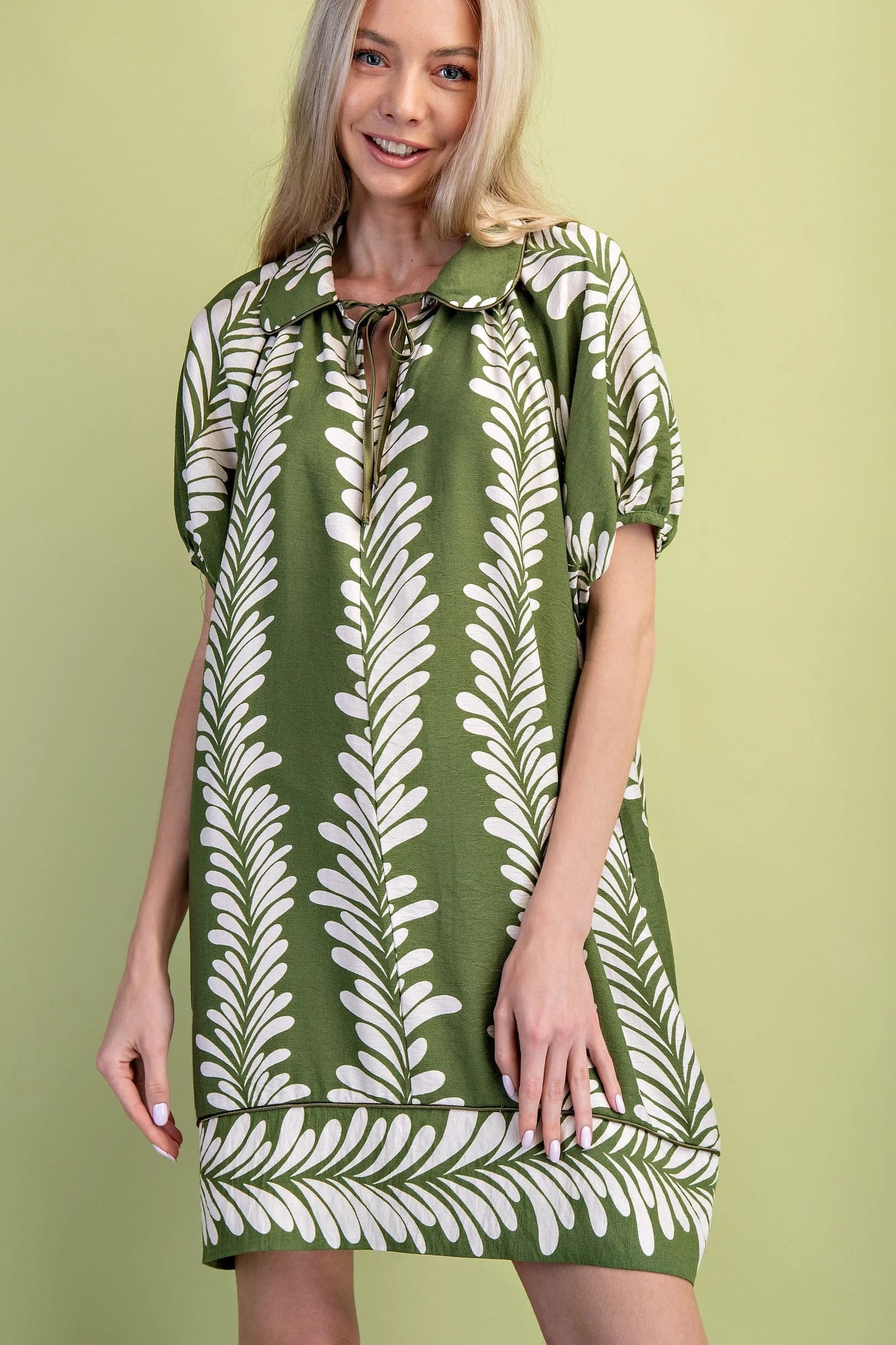 TE1141 - OLIVE / CREAM