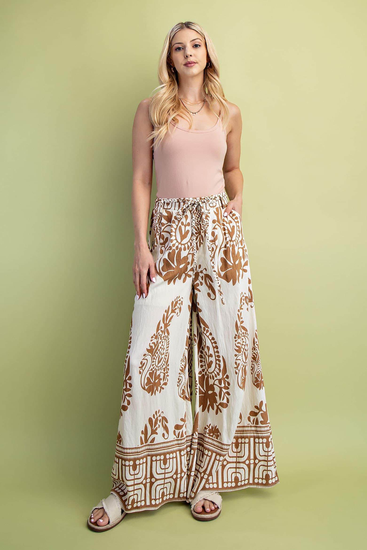 TE1214 - MOCHA / IVORY