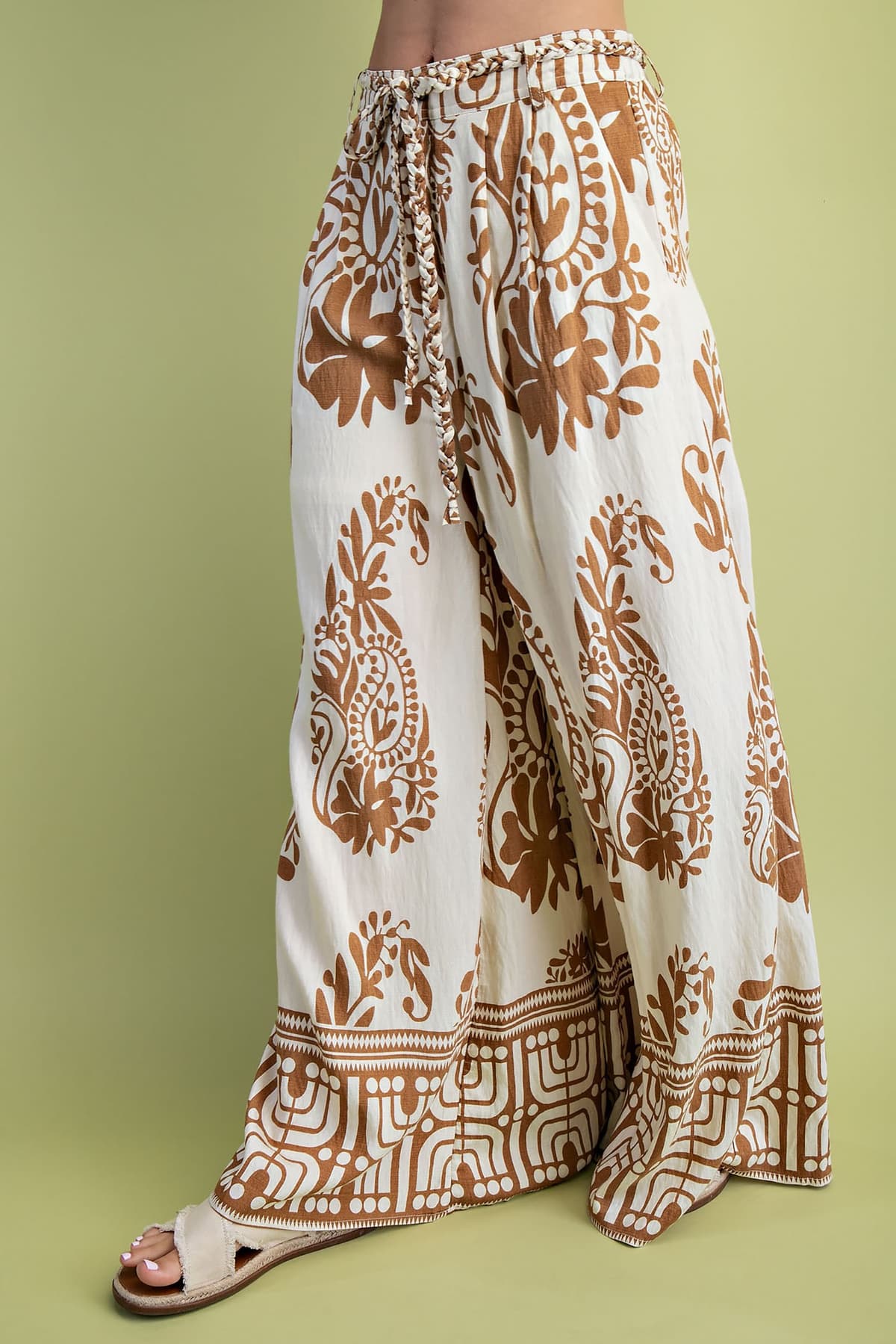 TE1214 - MOCHA / IVORY