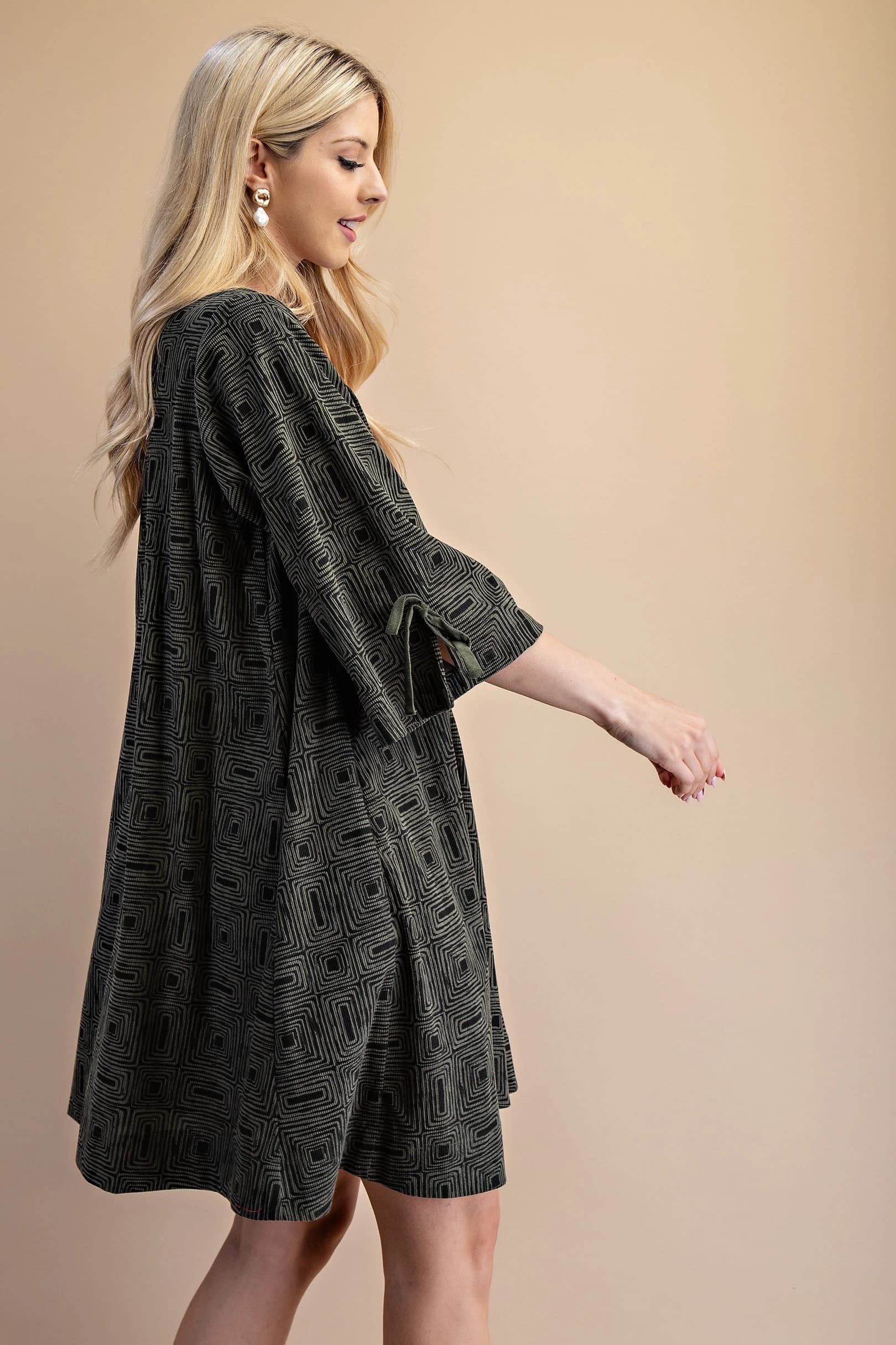 TE1391 - OLIVE / BLACK