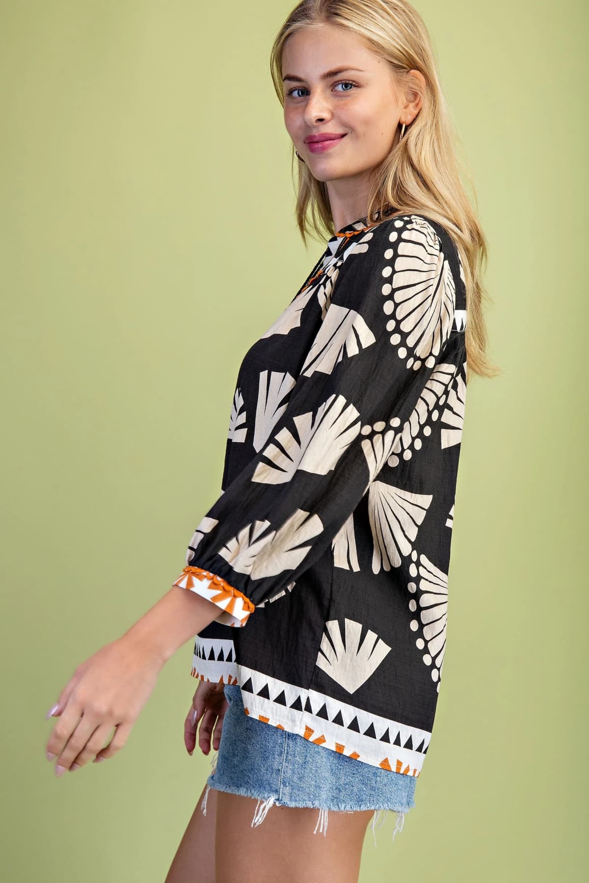 TE1631 - BLACK / IVORY