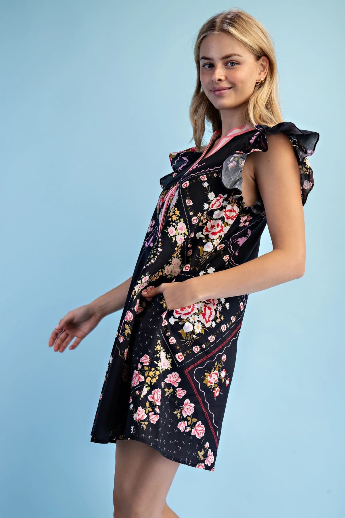 TE1790 - BLACK / RED