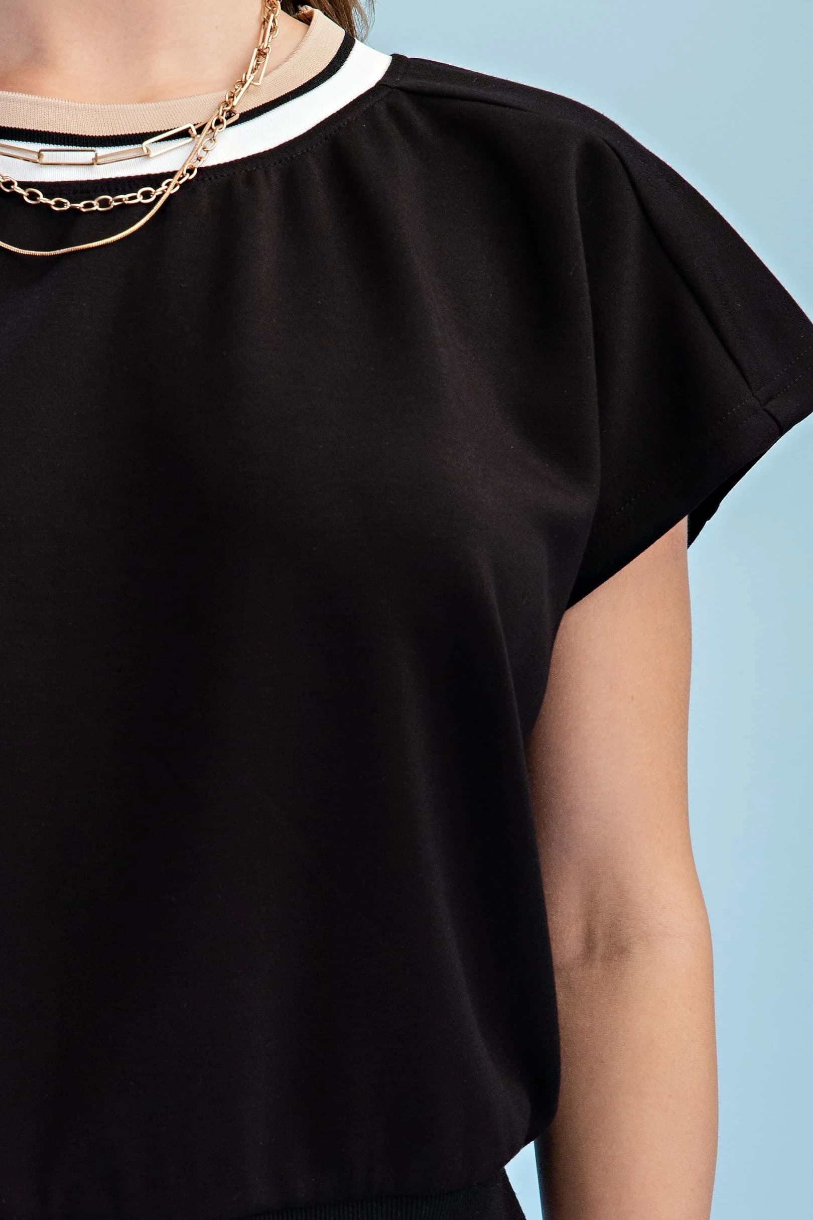TE2039 - BLACK