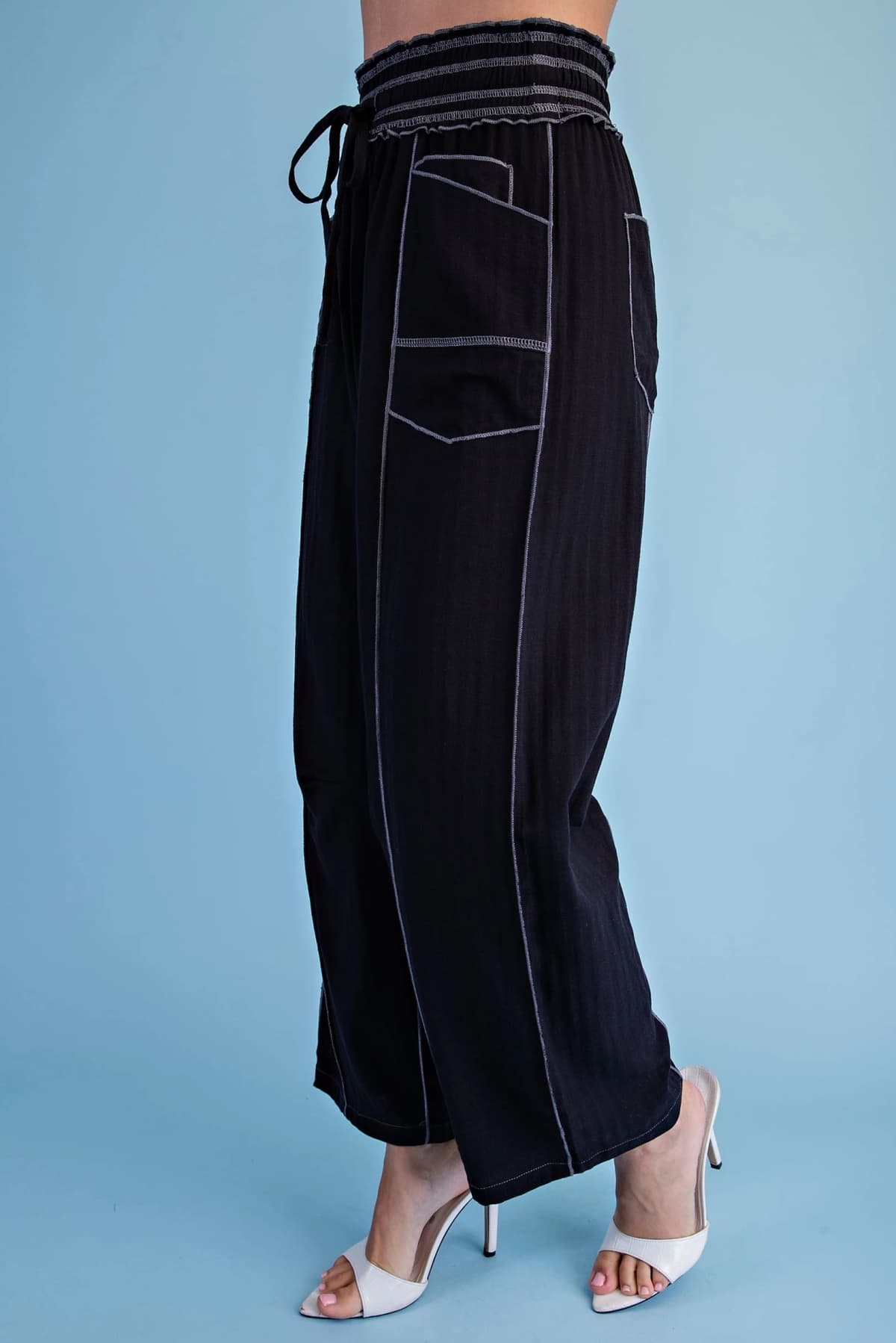 TE2021 - BLACK