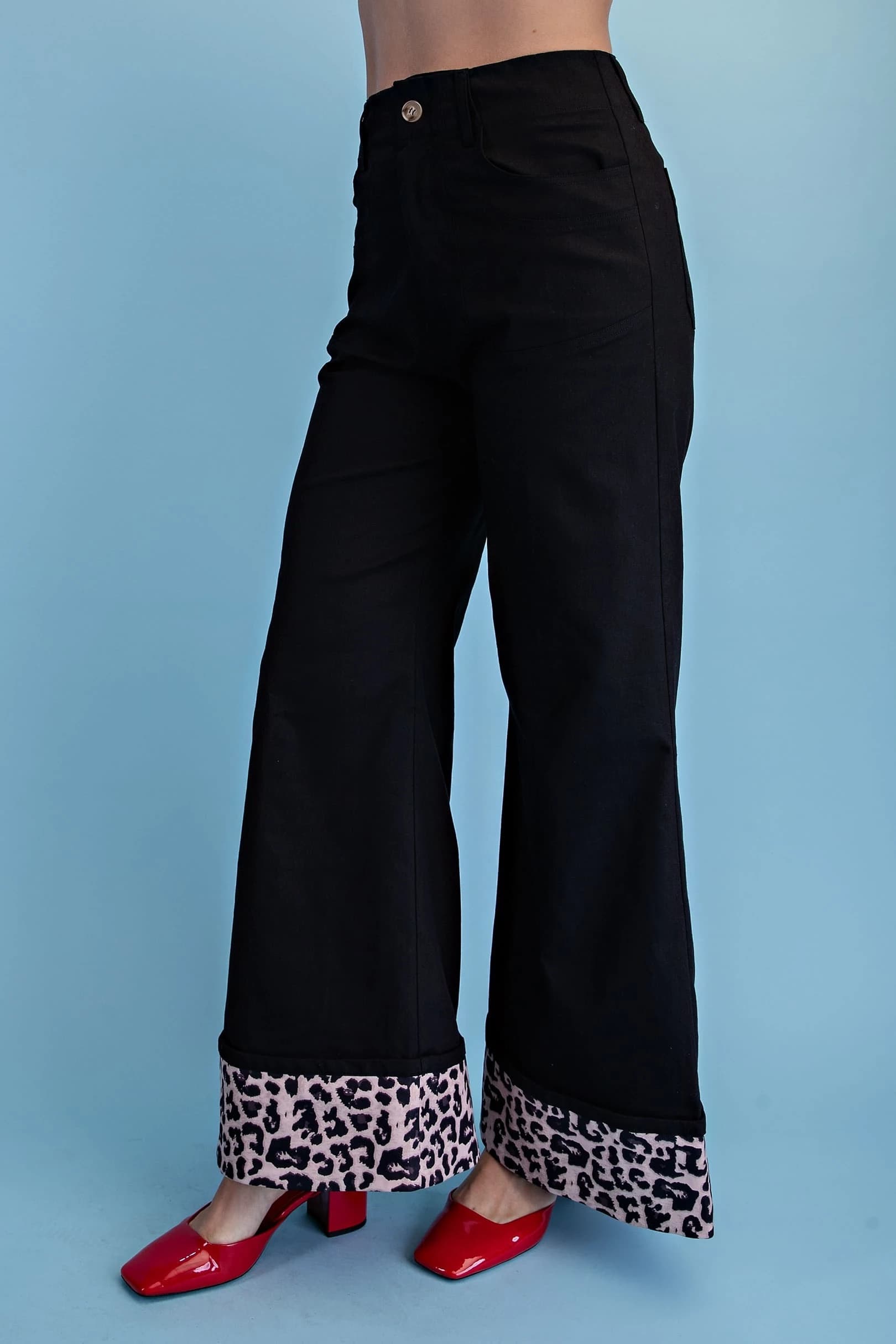 TE2041 - BLACK